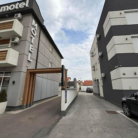 Motel Centar Биелина Екстериор снимка