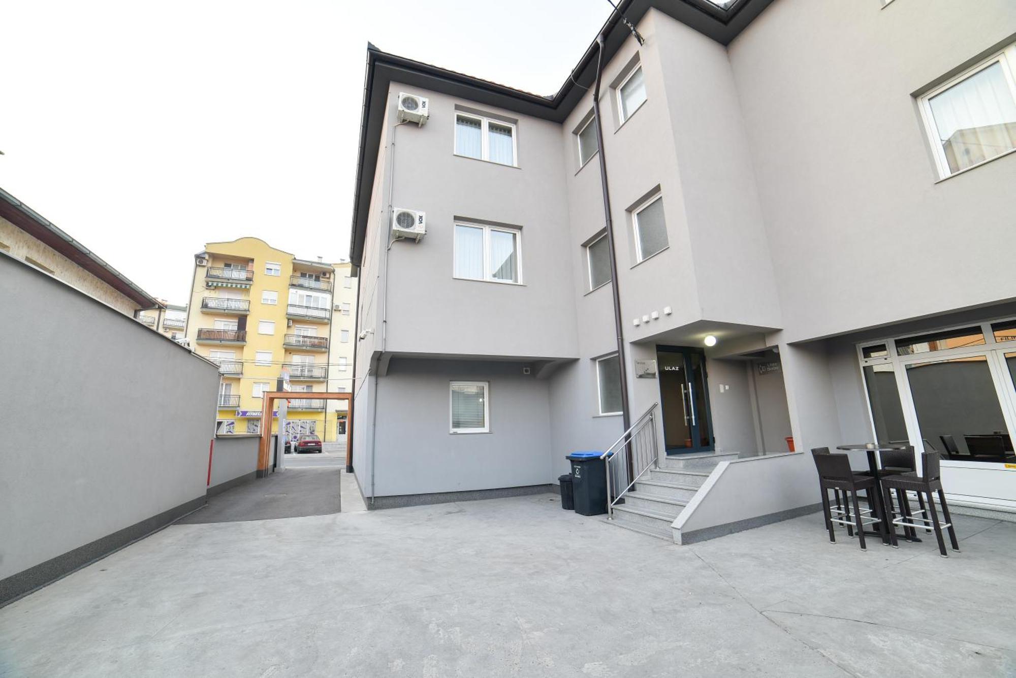 Motel Centar Биелина Екстериор снимка