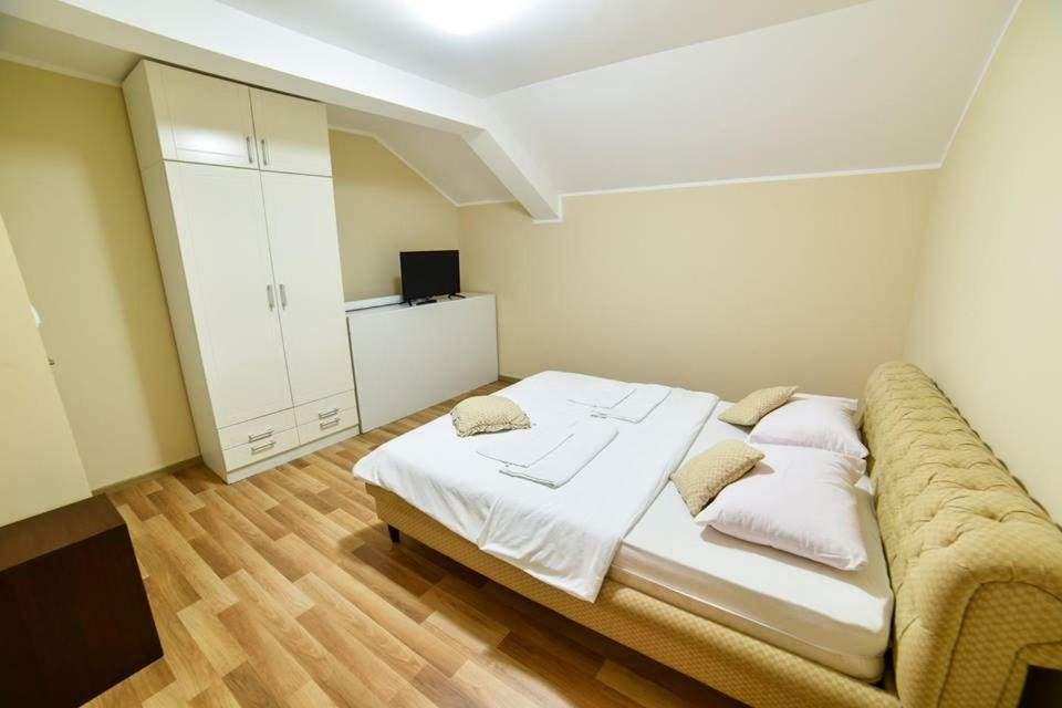 Motel Centar Биелина Екстериор снимка